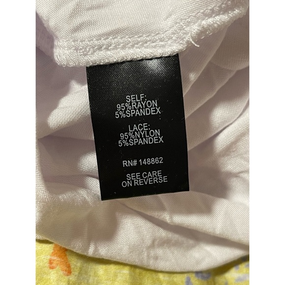 Torrid White Lace Tiered Women's Top NWT SZ 2 (18/20) - Picture 9 of 14